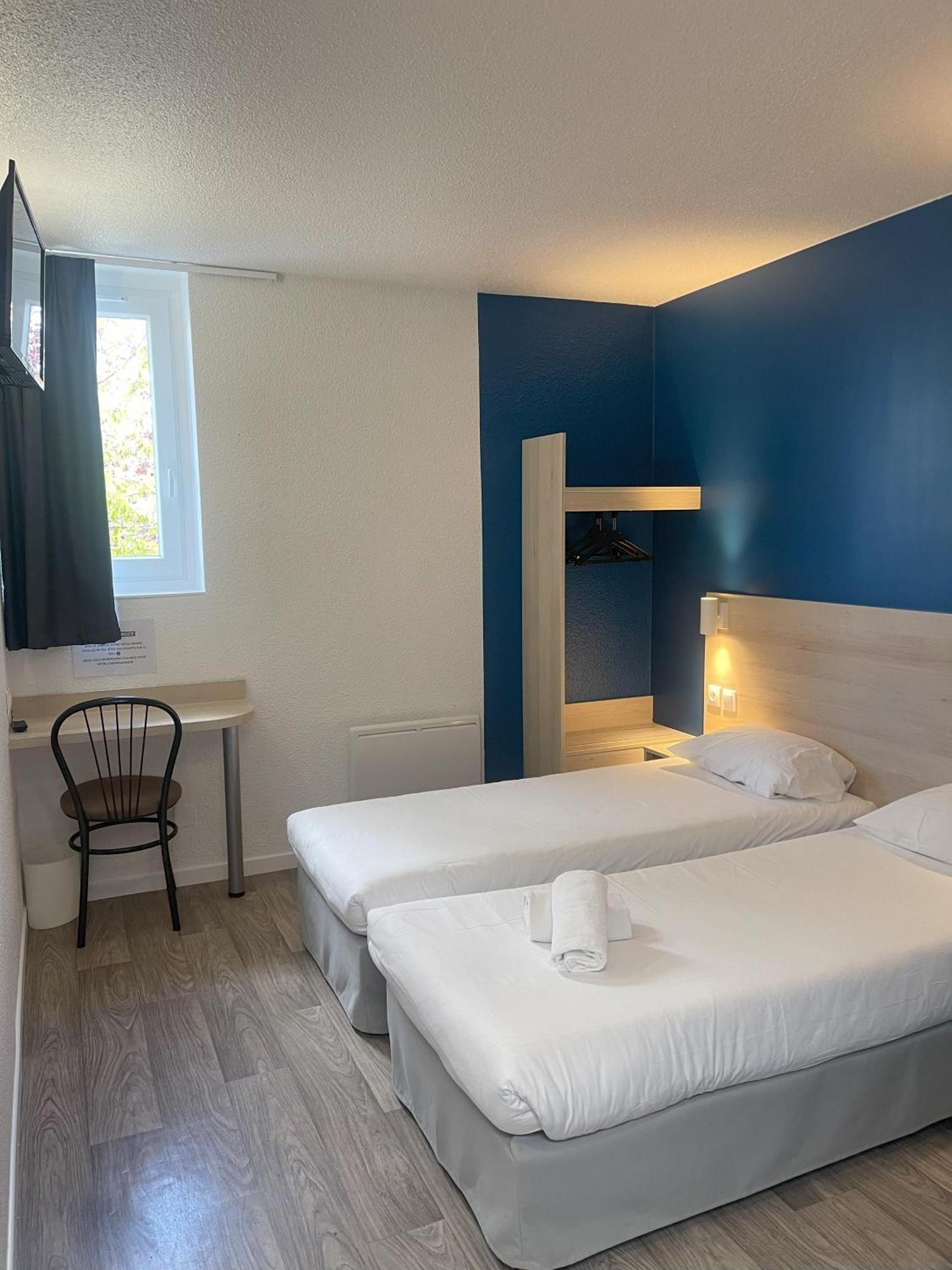 Kyriad Direct Dreux Exterior foto